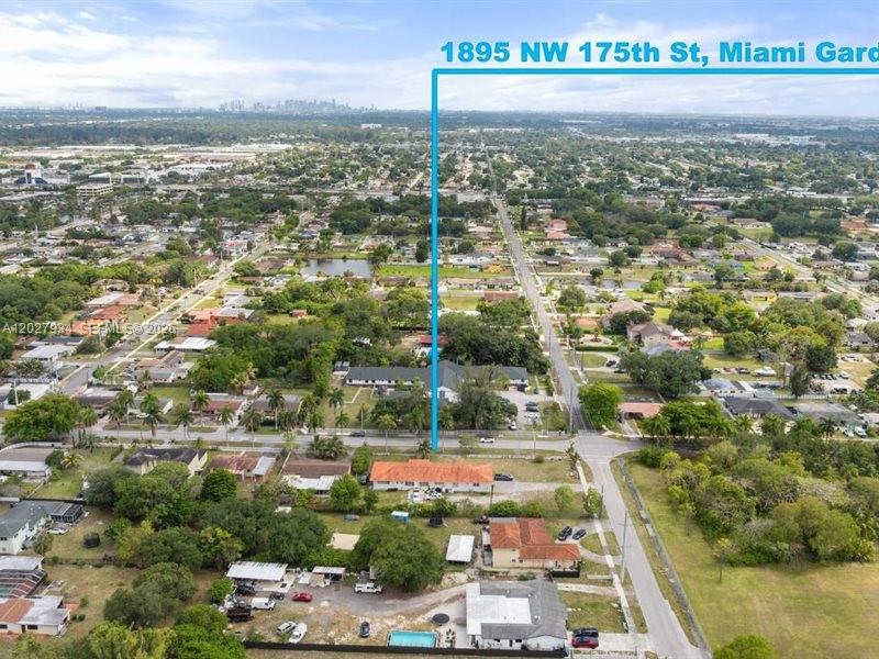 1895 Nw 175th St Property Photo 4