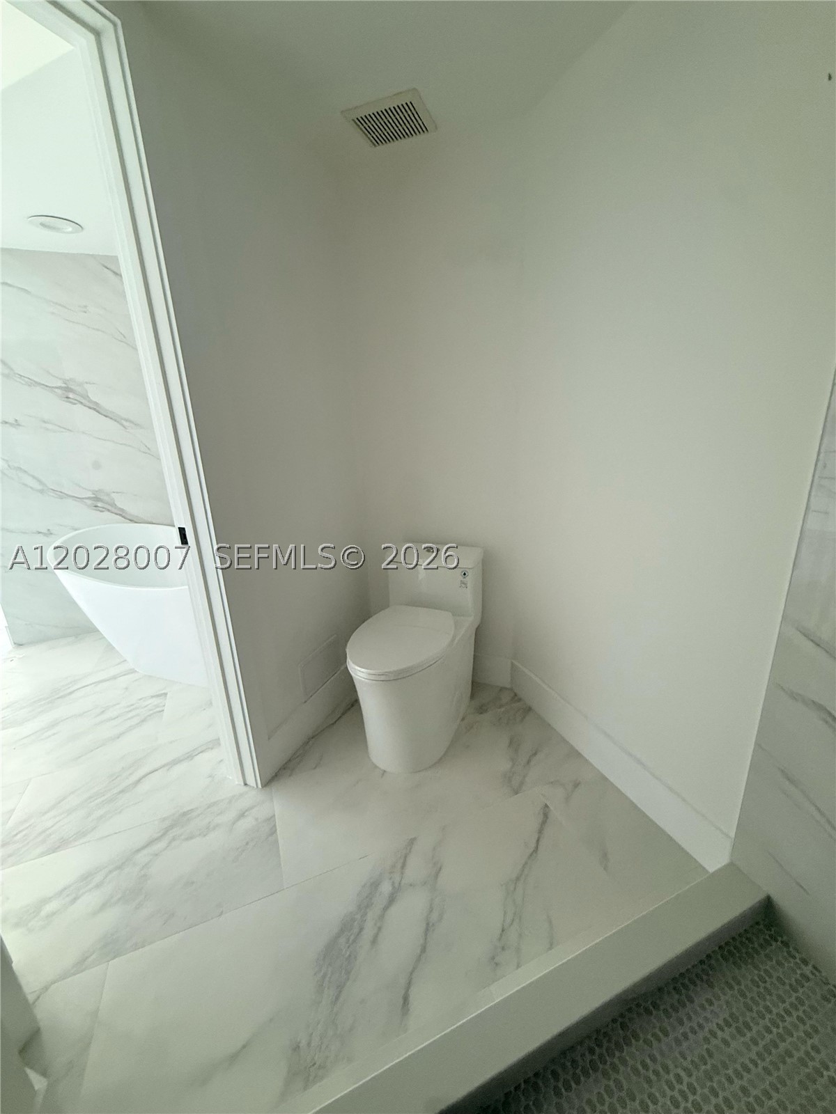 19101 Ne 36th Ct 1005 Property Photo 11
