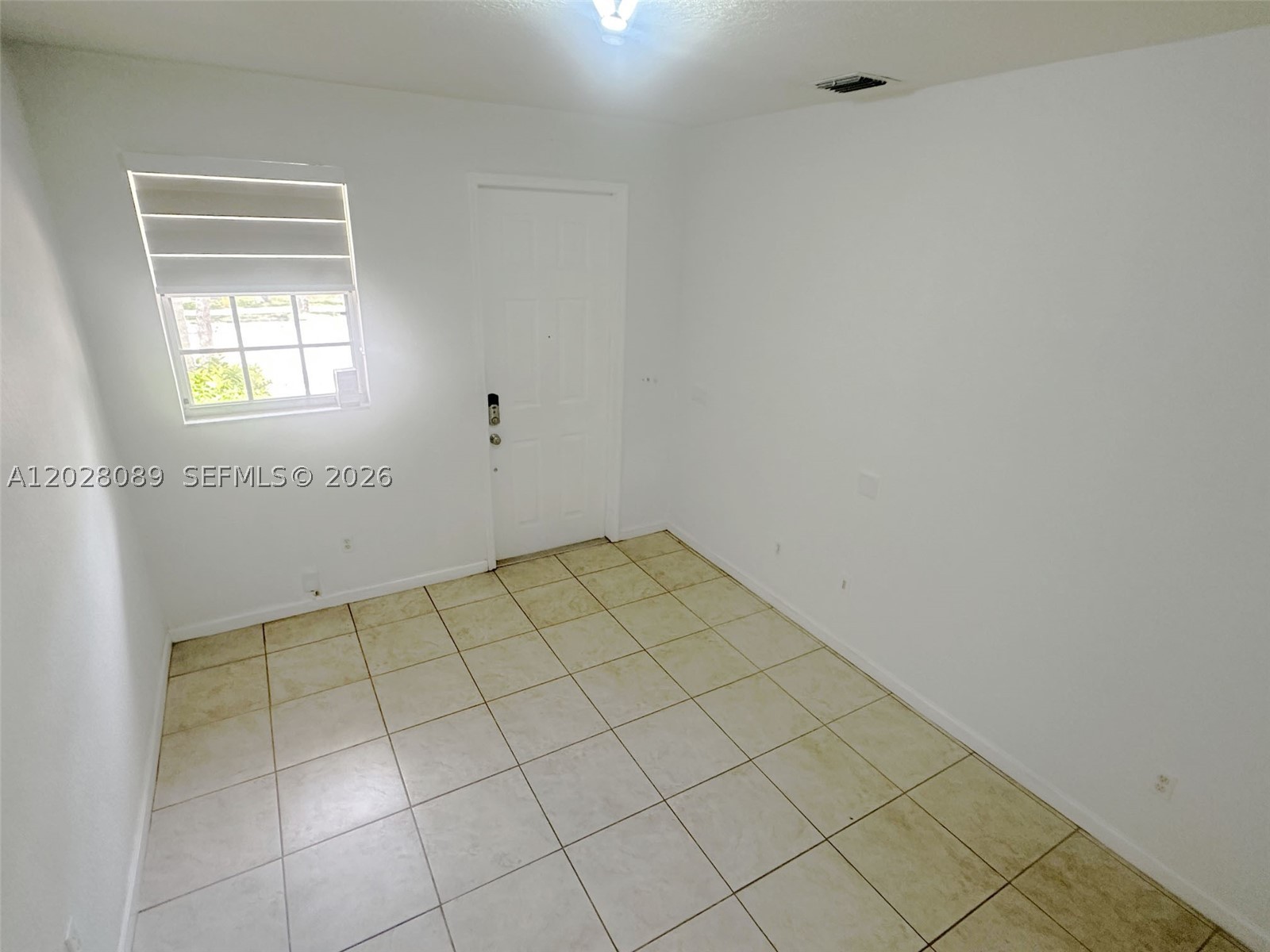 662 Ne 21st Ter Property Photo 5