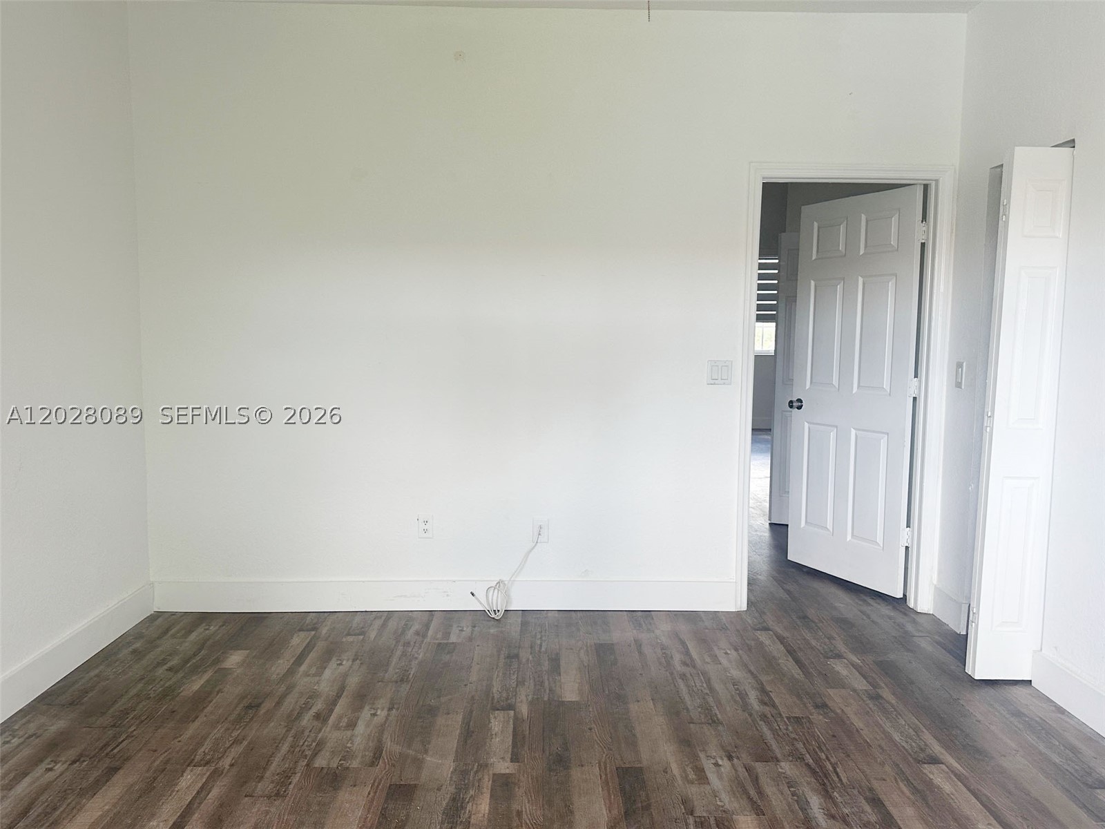 662 Ne 21st Ter Property Photo 14