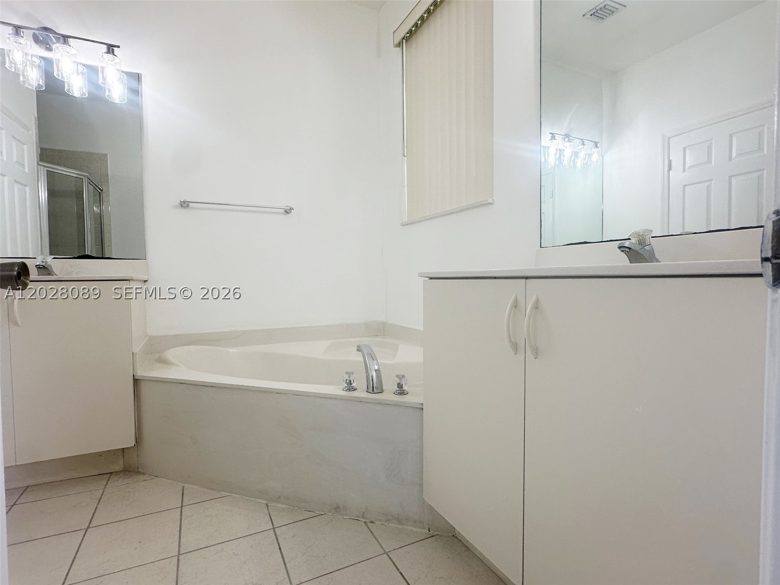 662 Ne 21st Ter Property Photo 15