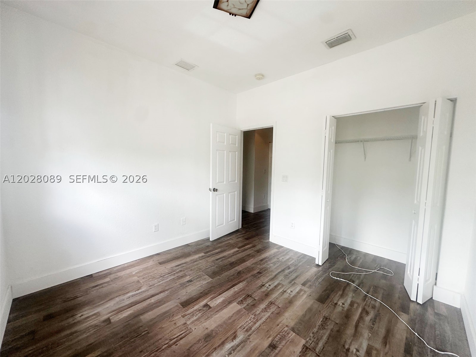 662 Ne 21st Ter Property Photo 19