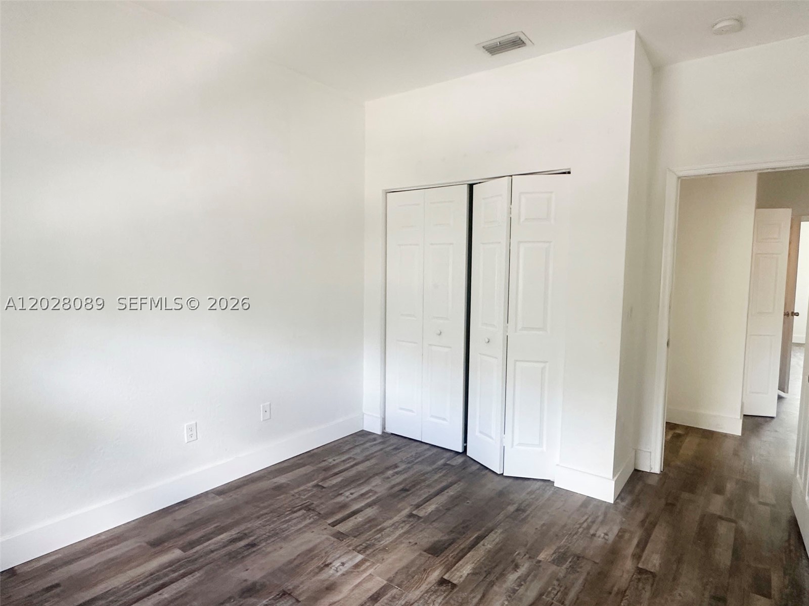 662 Ne 21st Ter Property Photo 22