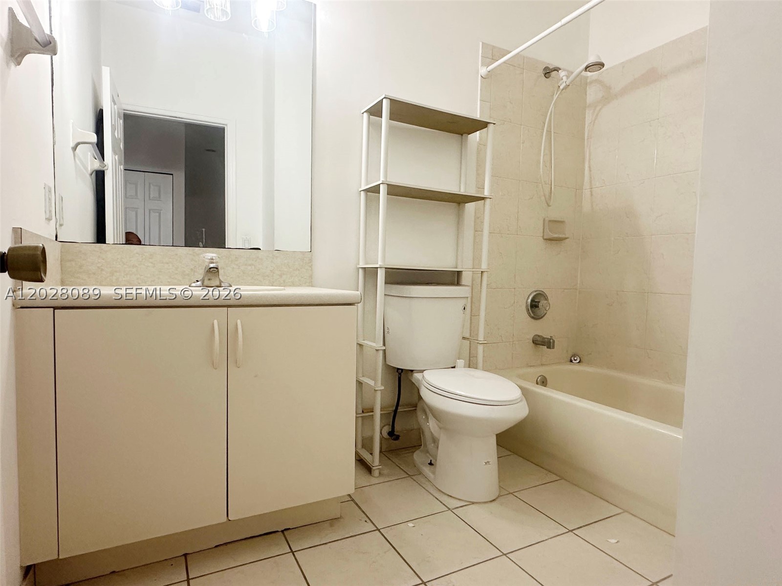 662 Ne 21st Ter Property Photo 23