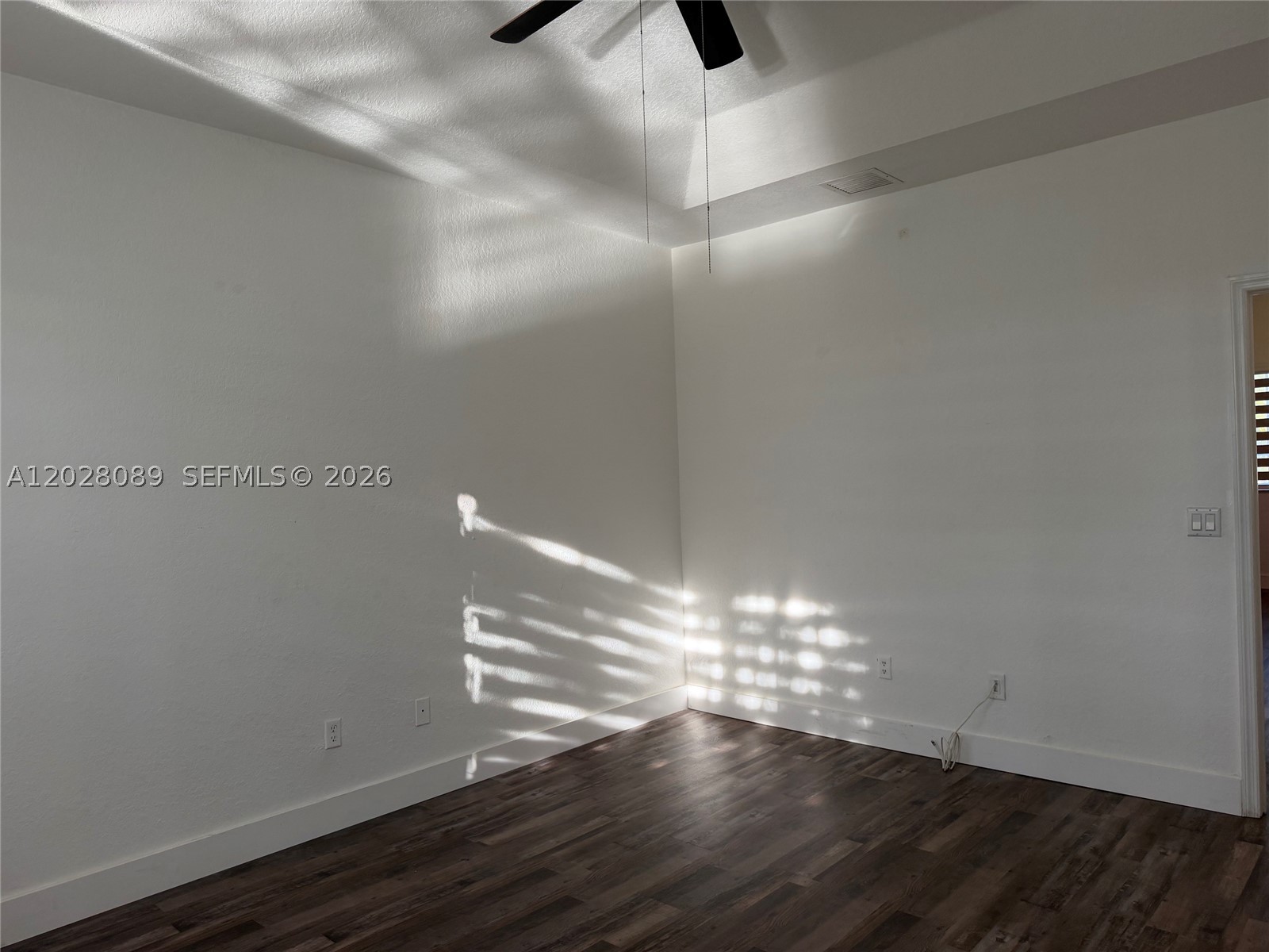 662 Ne 21st Ter Property Photo 23