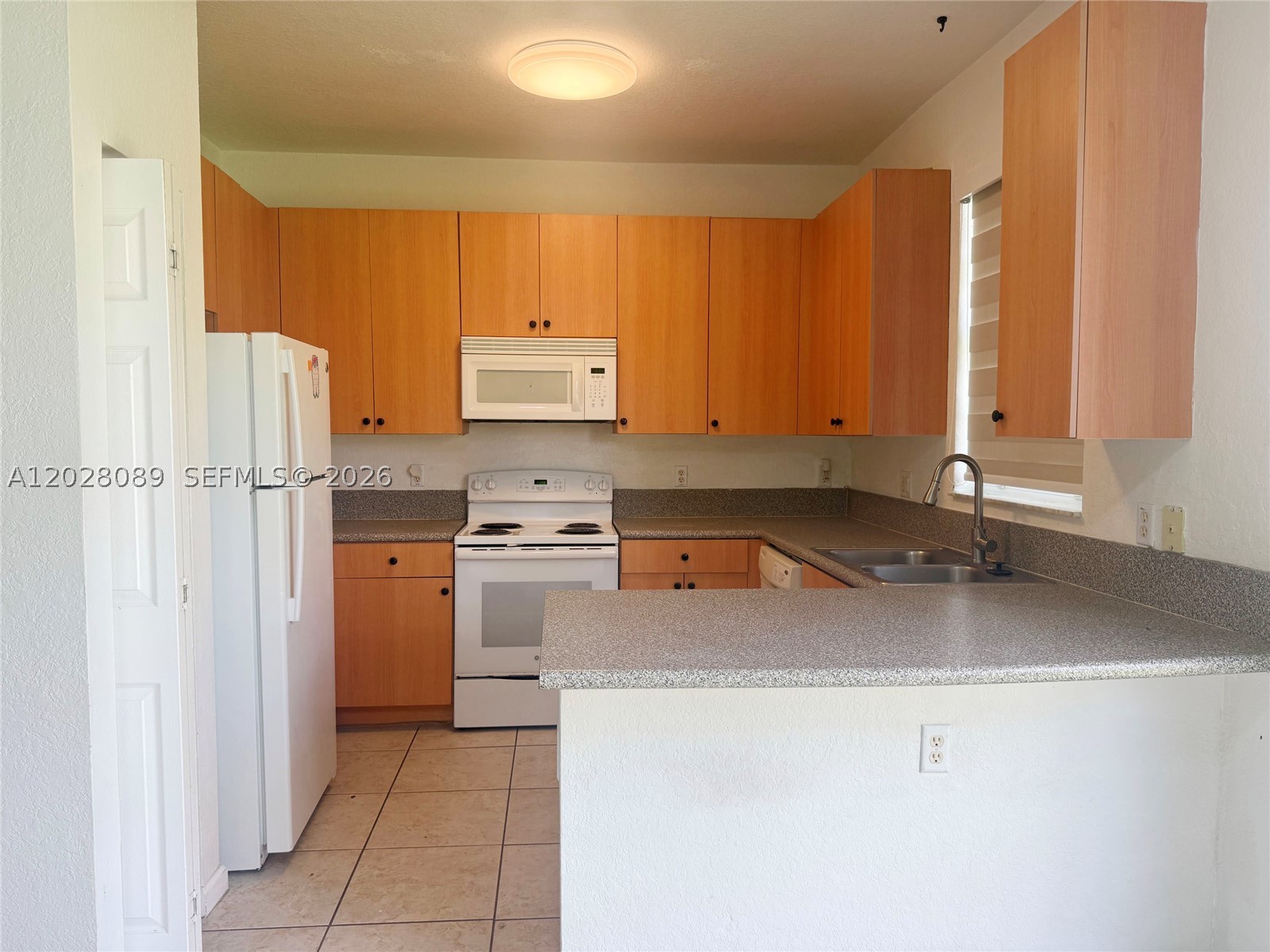 662 Ne 21st Ter Property Photo 26