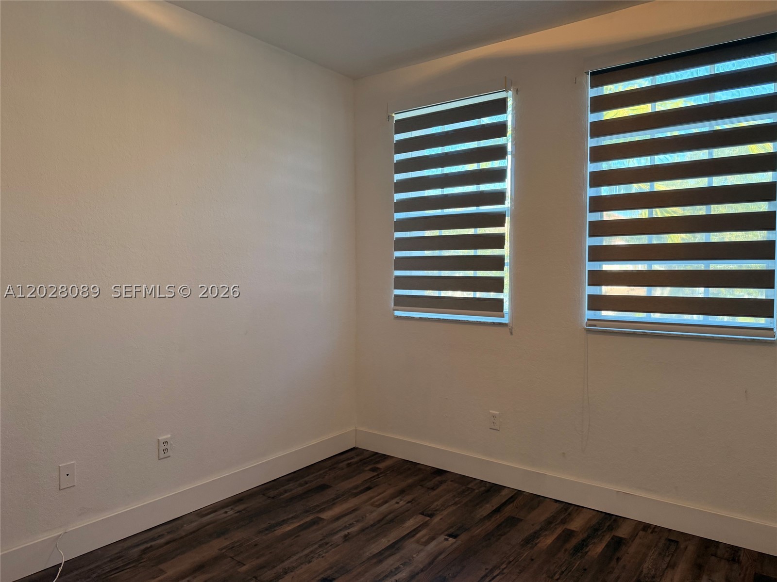 662 Ne 21st Ter Property Photo 29