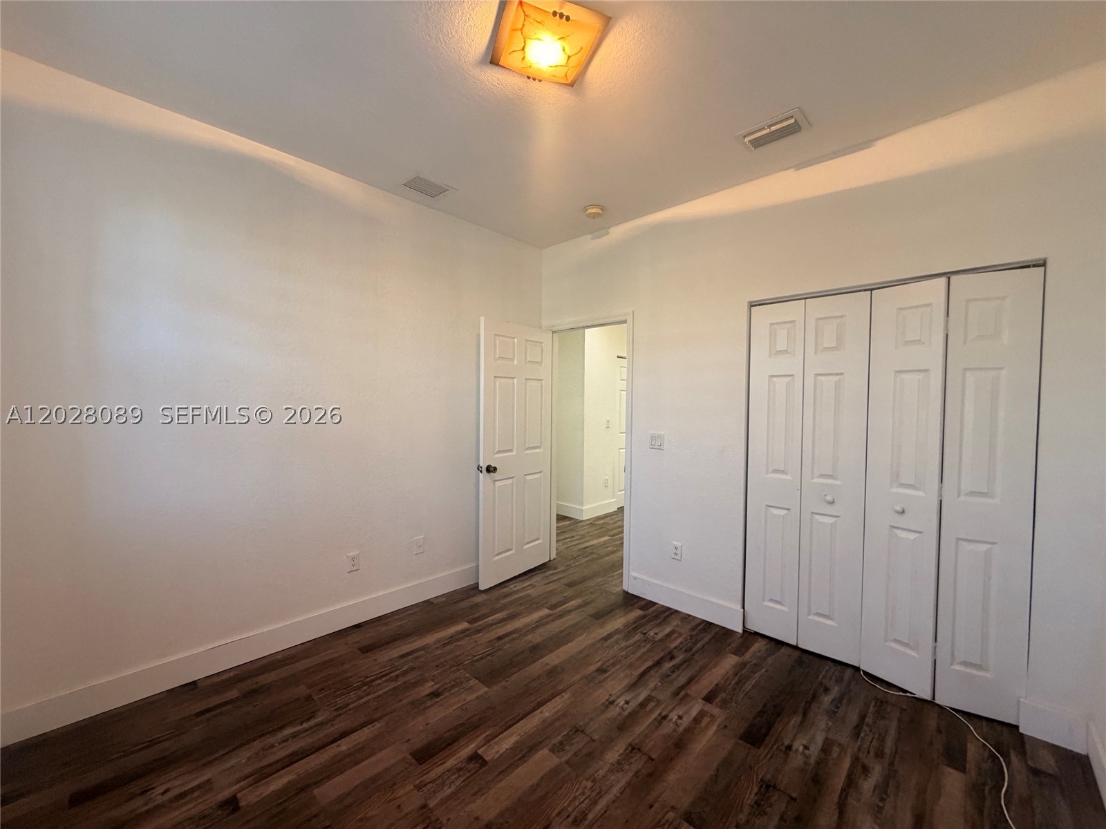 662 Ne 21st Ter Property Photo 30