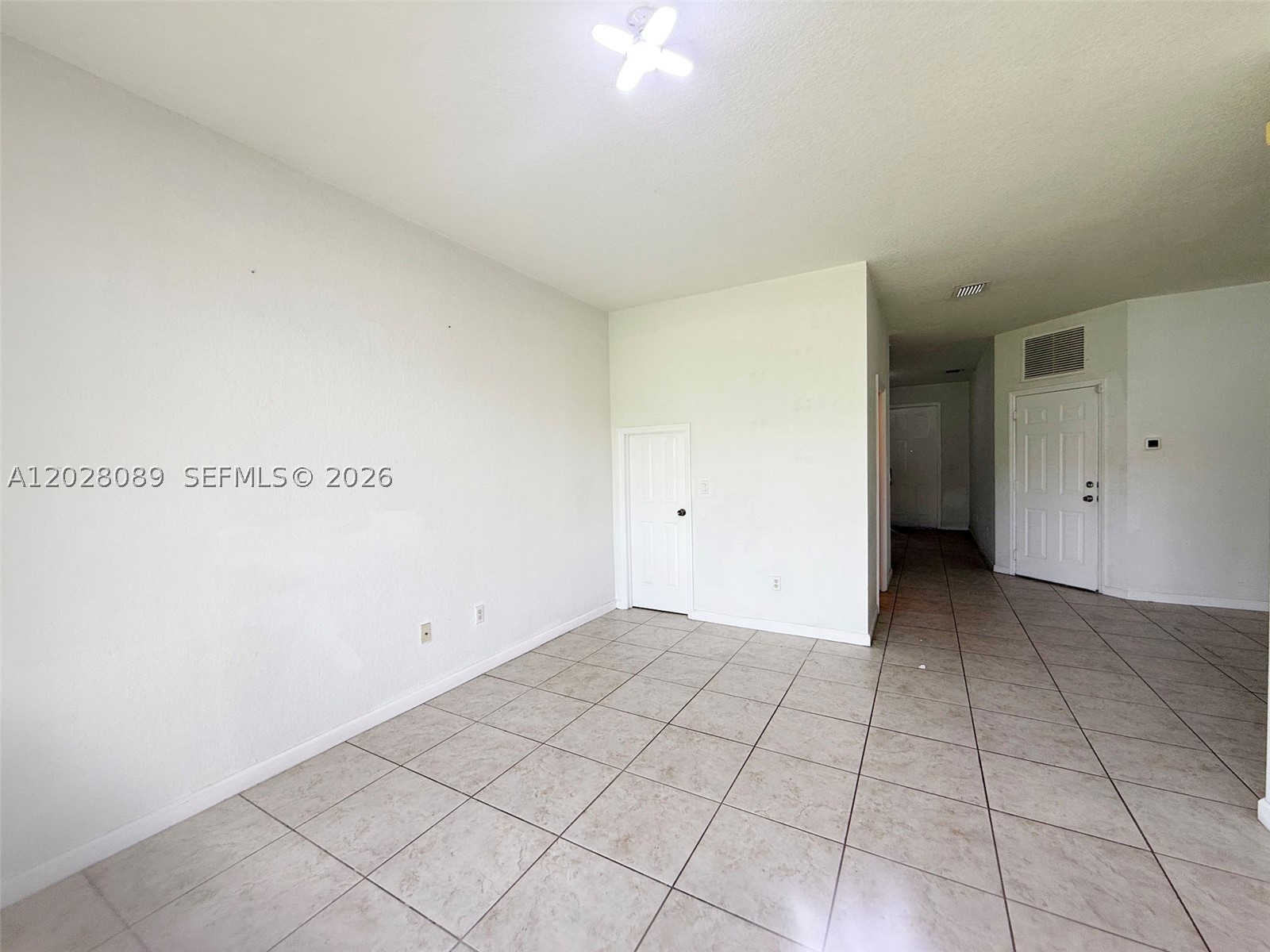662 Ne 21st Ter Property Photo 32