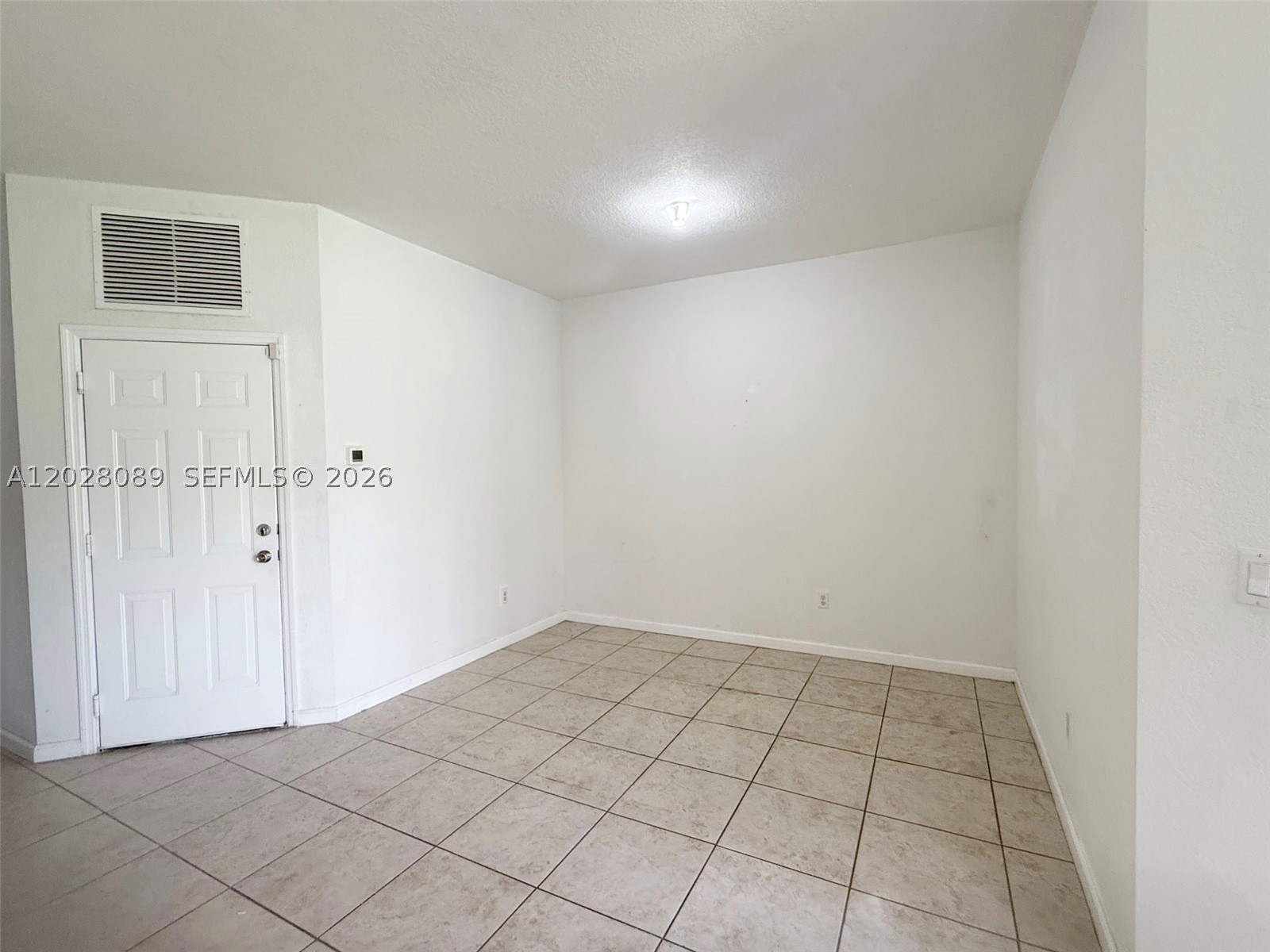662 Ne 21st Ter Property Photo 33