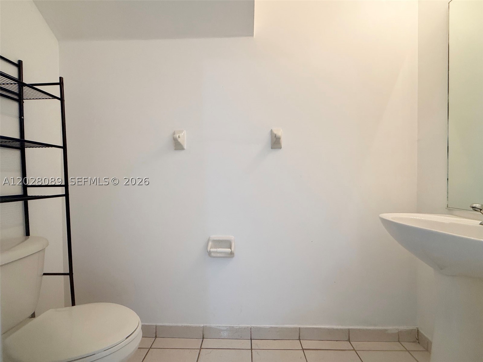 662 Ne 21st Ter Property Photo 34