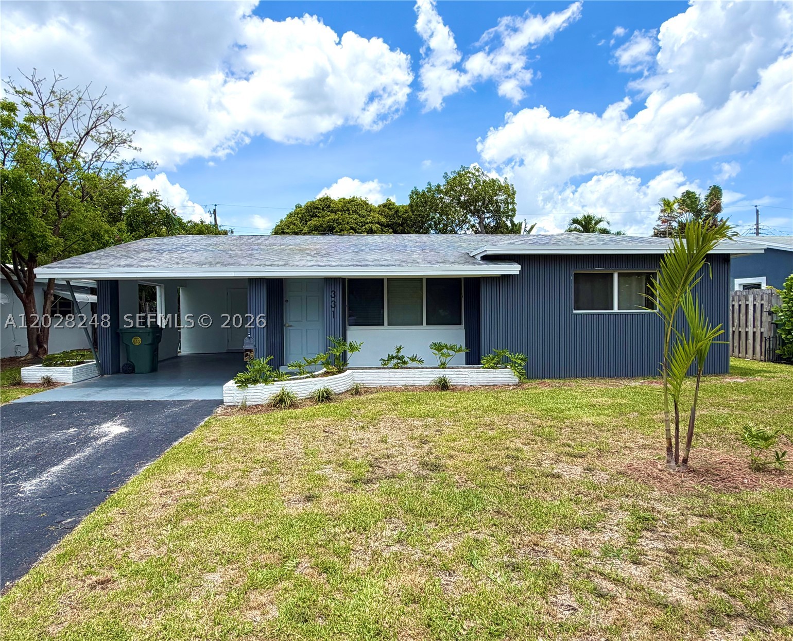 331 NE 42nd Ct Property Photo 1