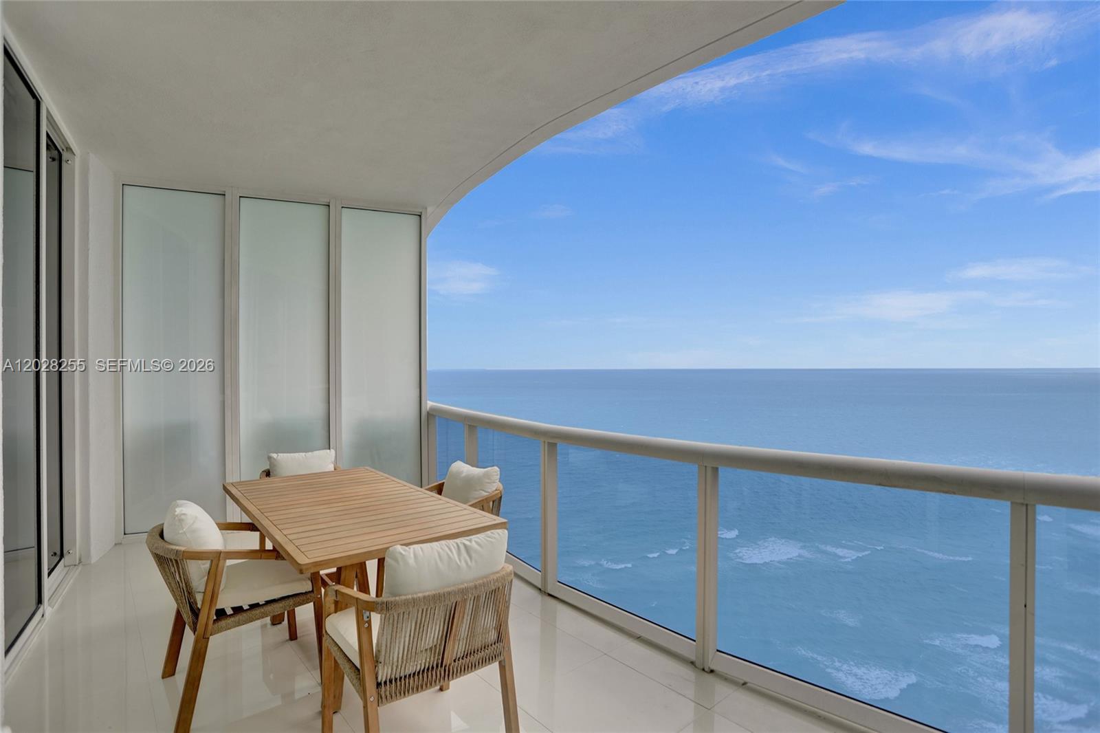 15901 Collins Ave 2807