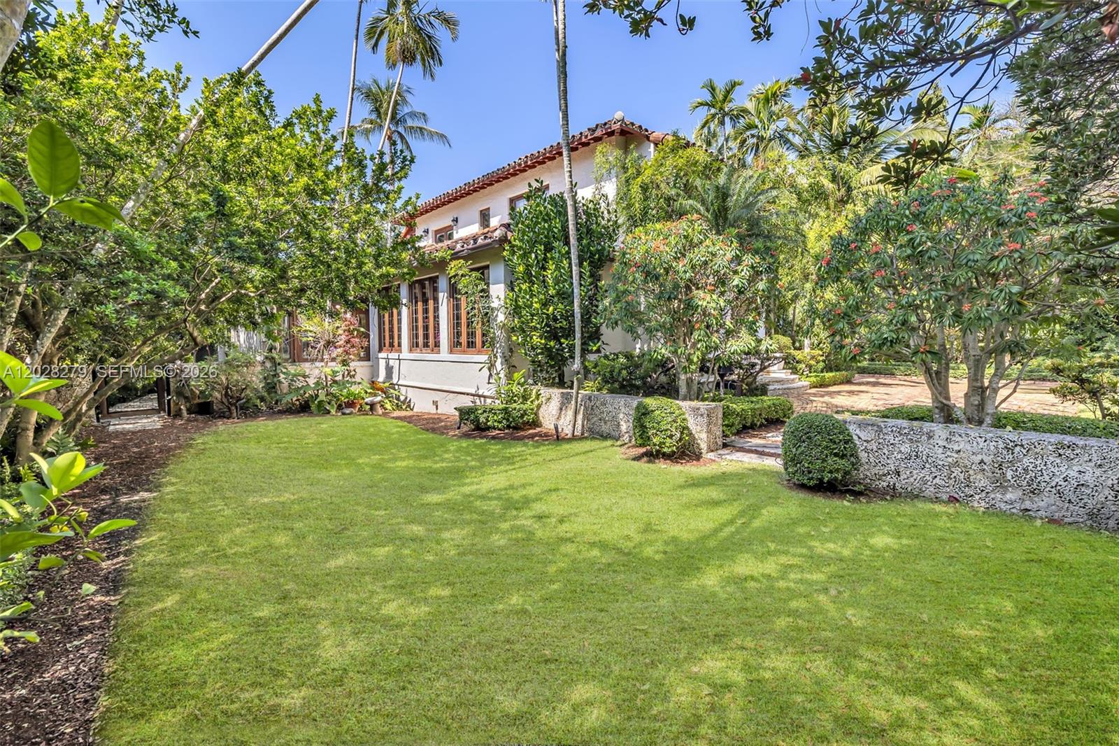 3462 N Moorings Way Property Photo 8