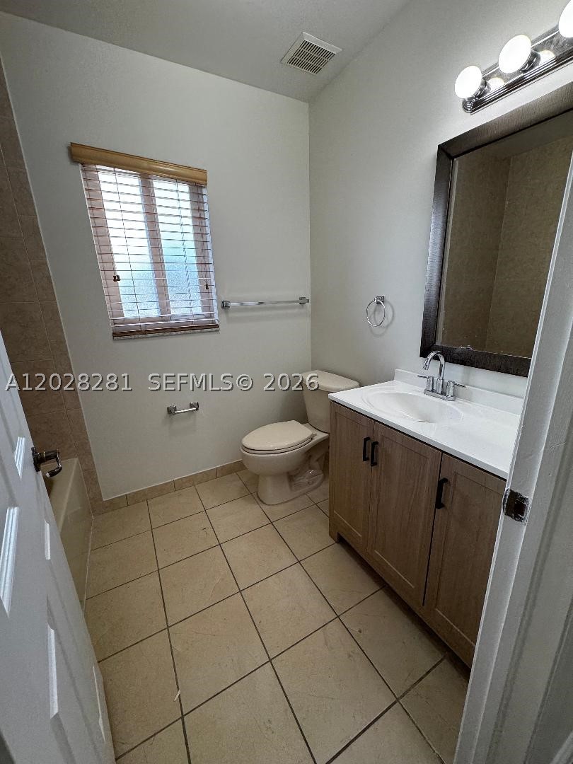 6004 Sw 8th St 2 Property Photo 23