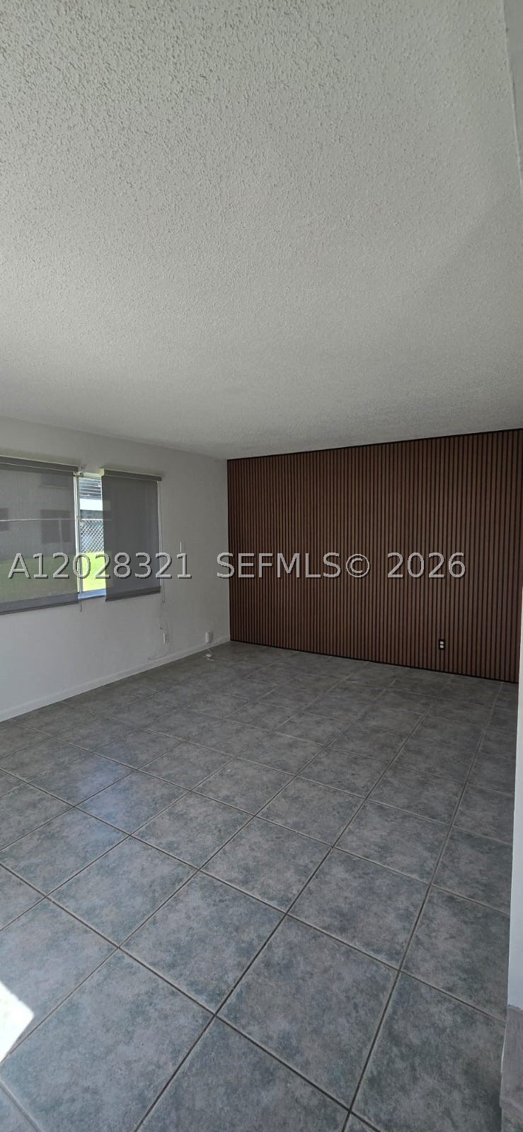 2120 Sherwood Forest Blvd 30 Property Photo 1