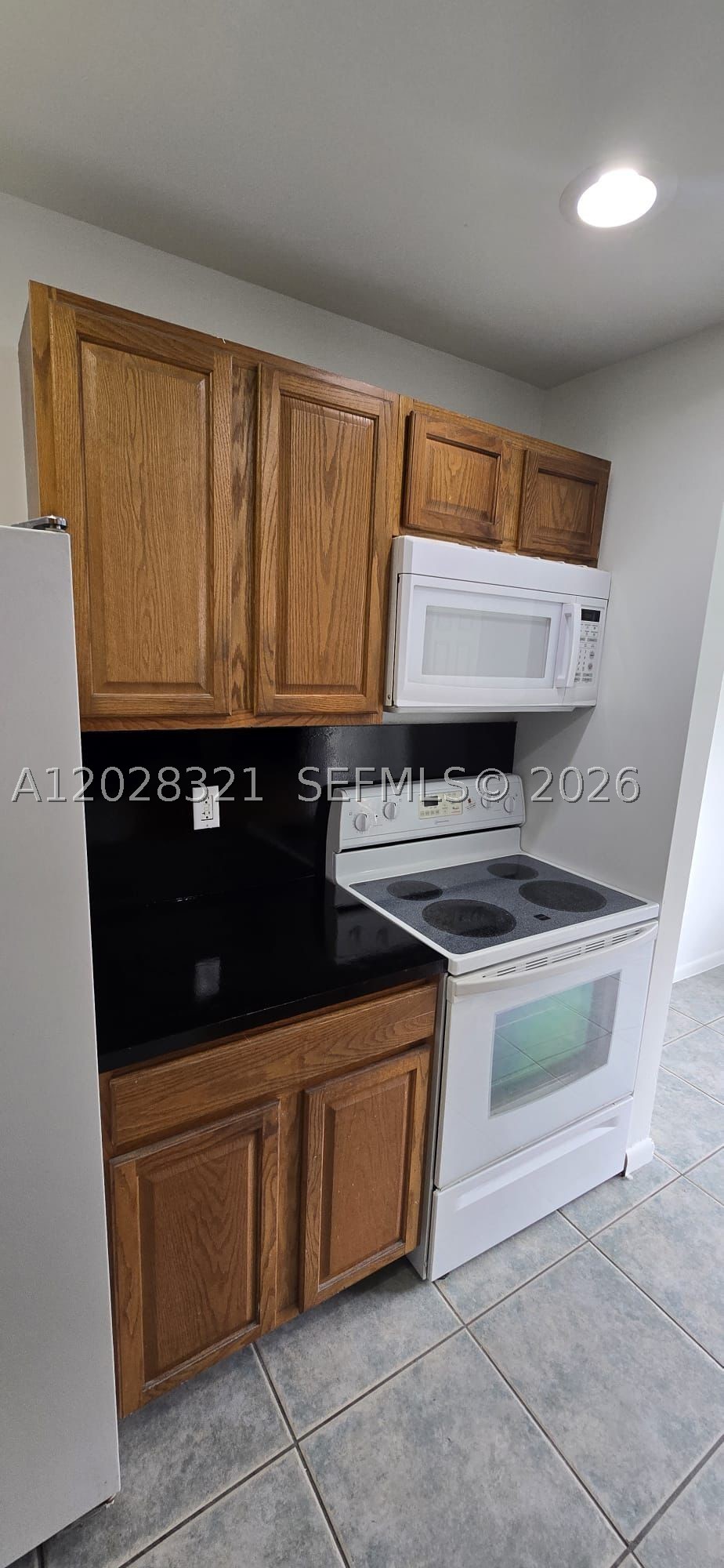 2120 Sherwood Forest Blvd 30 Property Photo 6