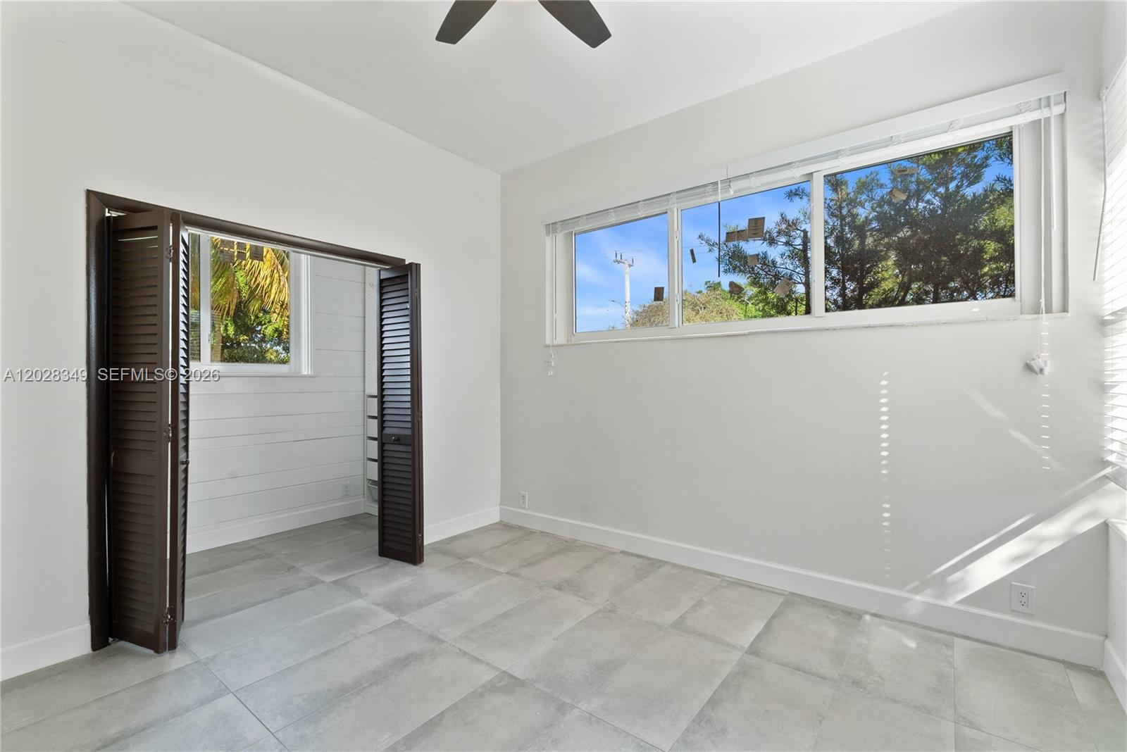 2204 Mckinley St 2 Property Photo 5