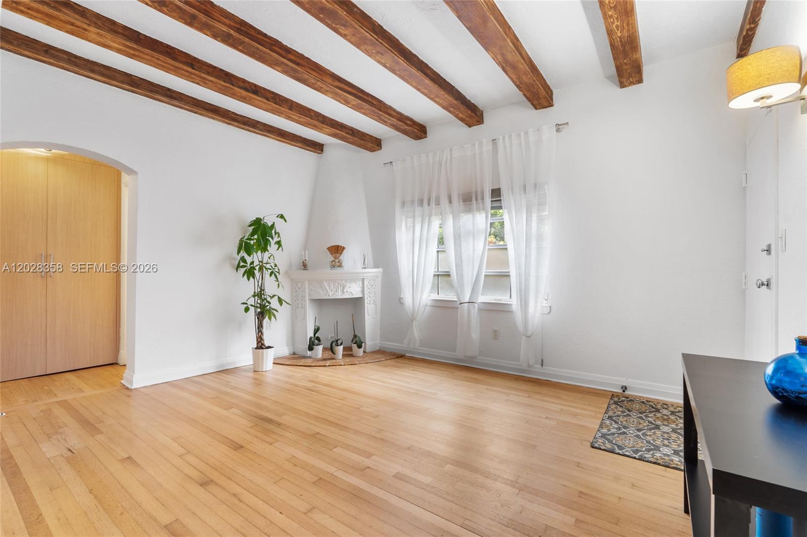 1605 Euclid Ave B1 Property Photo 3