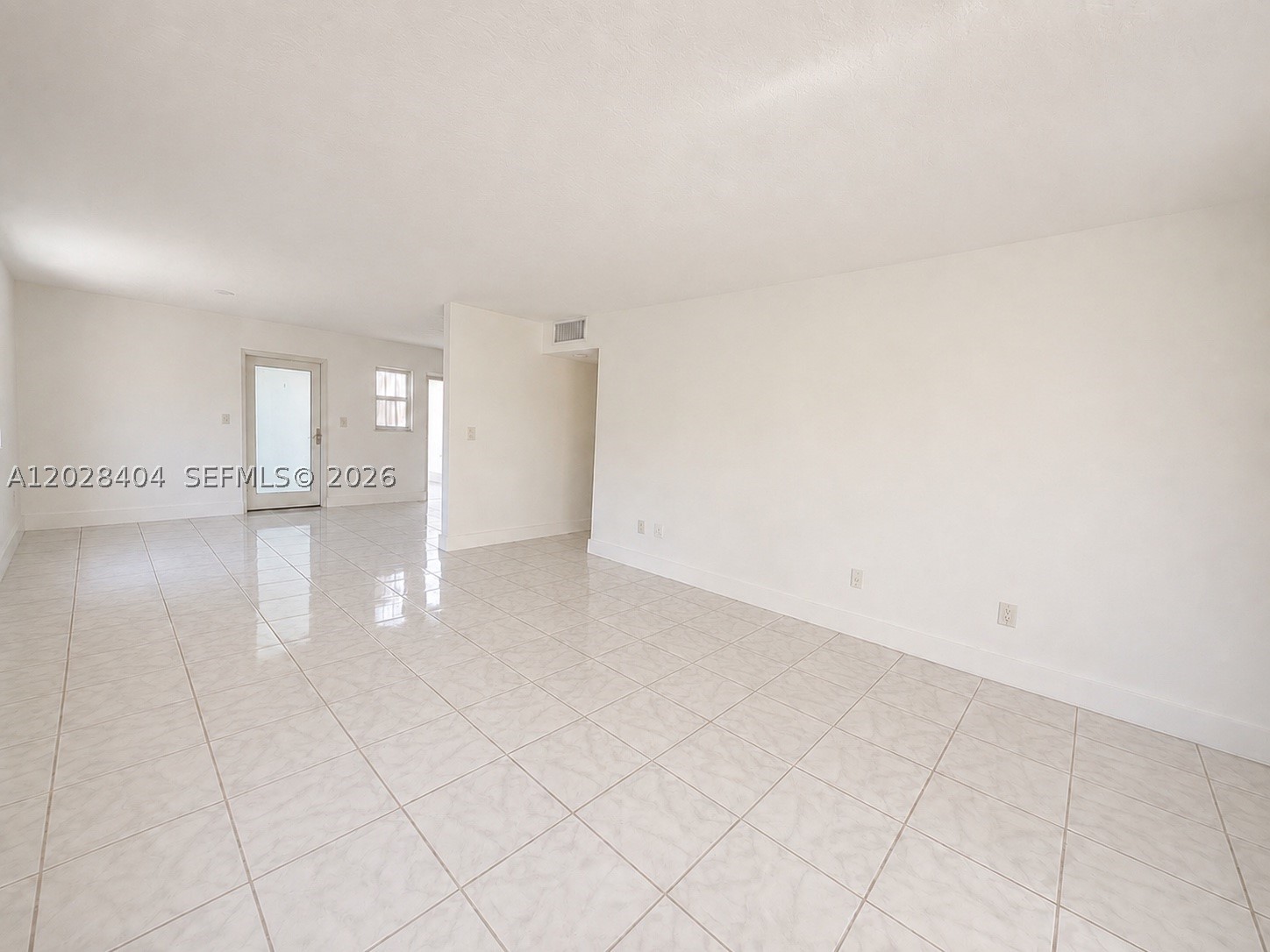 1400 Lincoln Rd 301 Property Photo 8