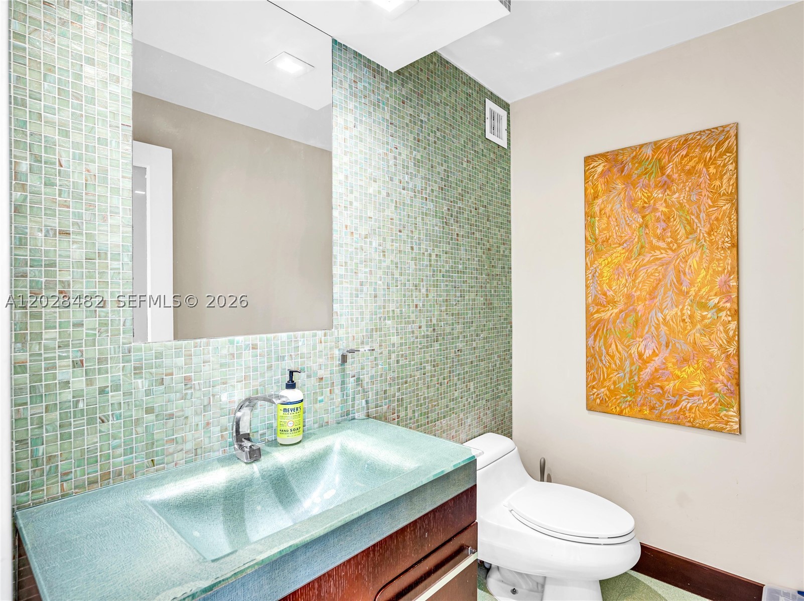 9102 W Bay Harbor Dr 3-c Property Photo 11
