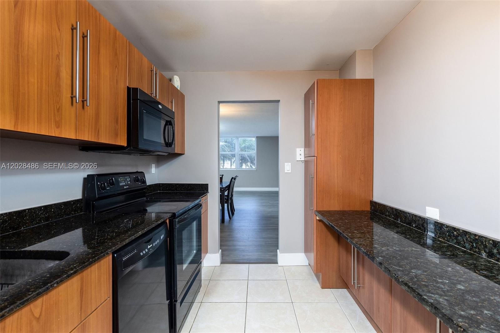 3001 S Ocean Dr 227 Property Photo 4