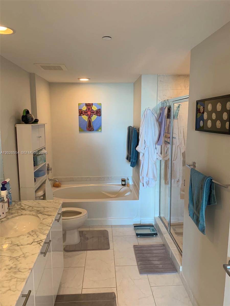 951 Brickell Ave 4005 Property Photo 8