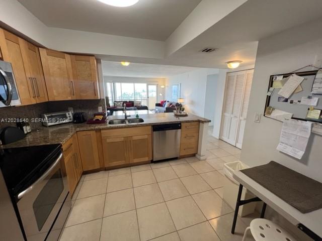4900 N Ocean Blvd 1101 Property Photo 12