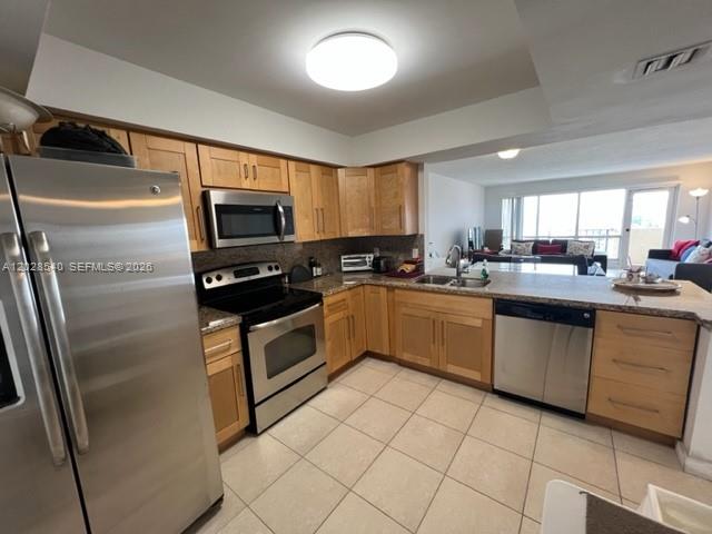 4900 N Ocean Blvd 1101 Property Photo 13