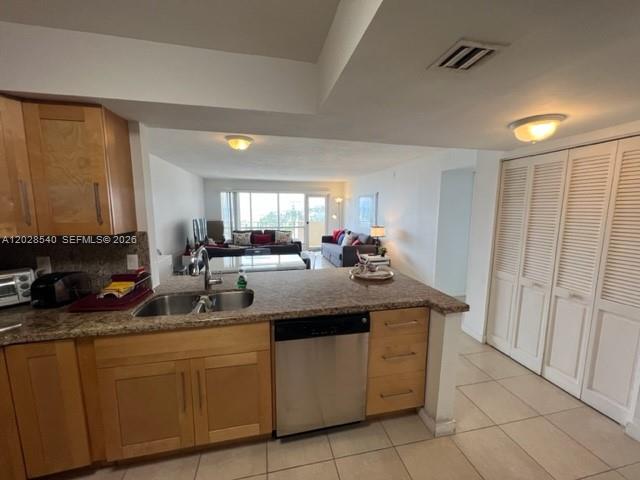 4900 N Ocean Blvd 1101 Property Photo 15