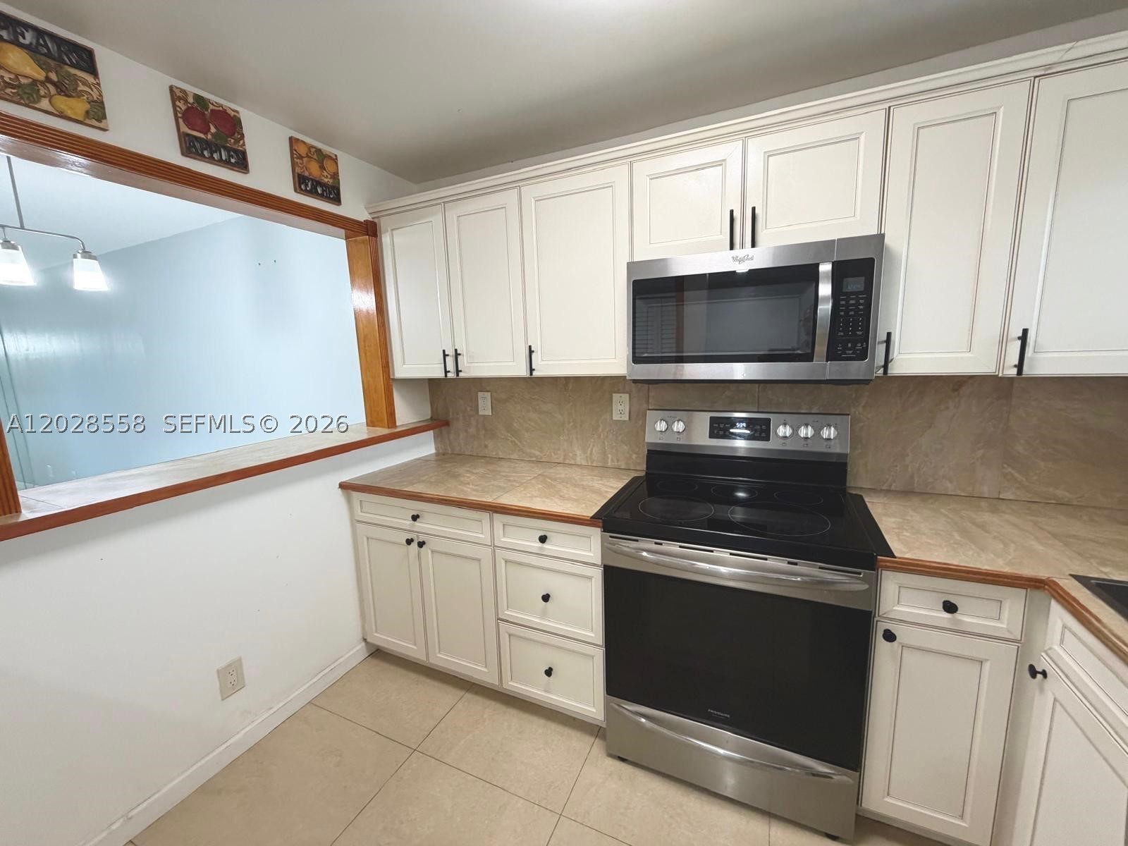 9281 Sunrise Lakes Blvd 209 Property Photo 9