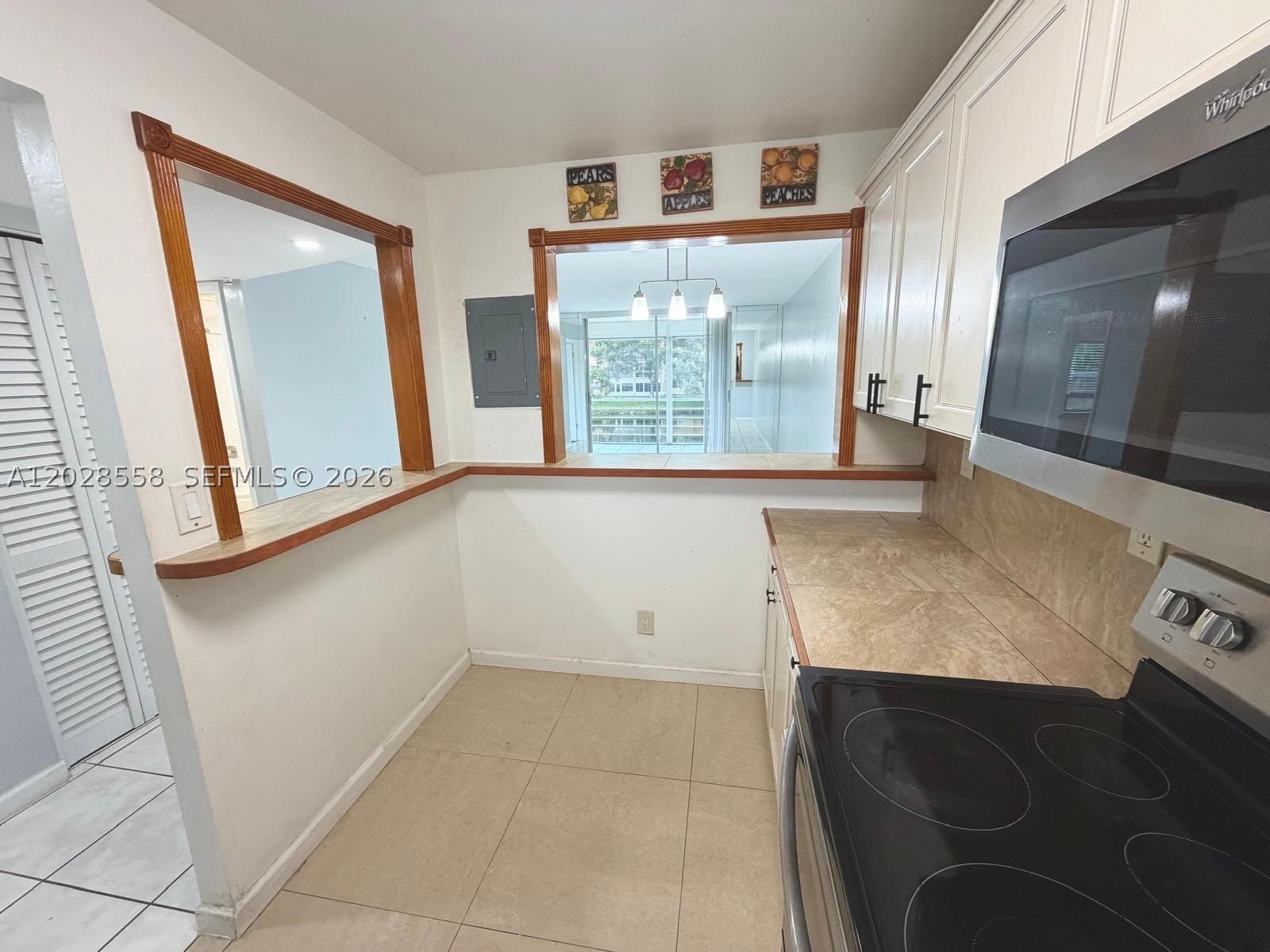 9281 Sunrise Lakes Blvd 209 Property Photo 9