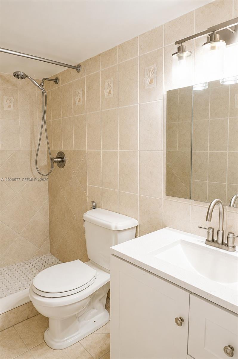 14311 N Kendall Dr 206a Property Photo 13
