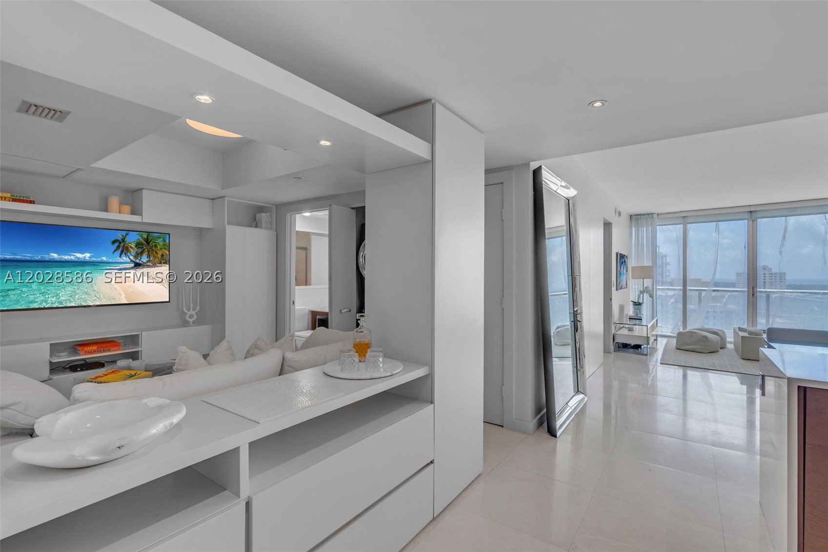 465 Brickell Ave 2703 Property Photo 2