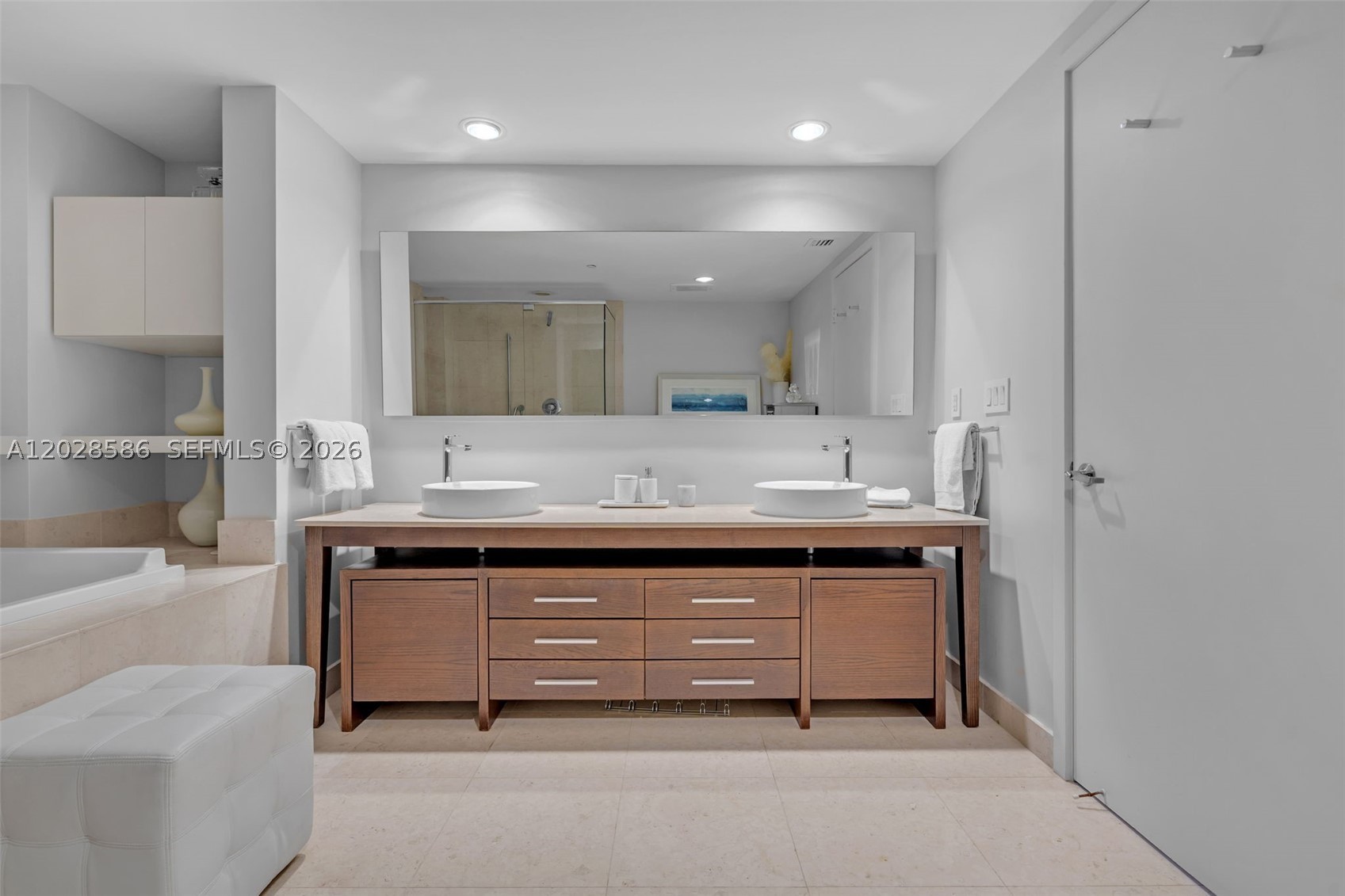 465 Brickell Ave 2703 Property Photo 19