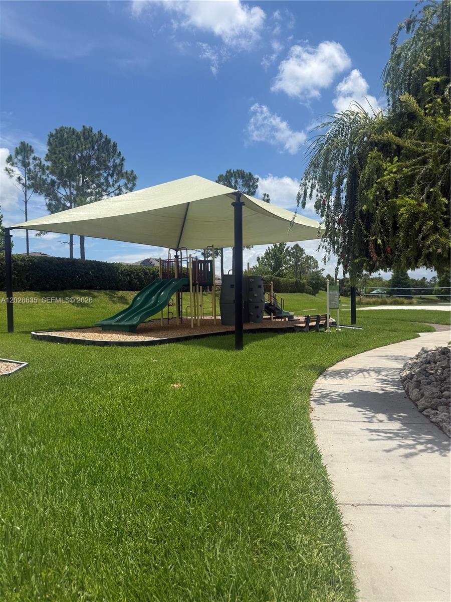 342 Star Shell Dr Property Photo 11