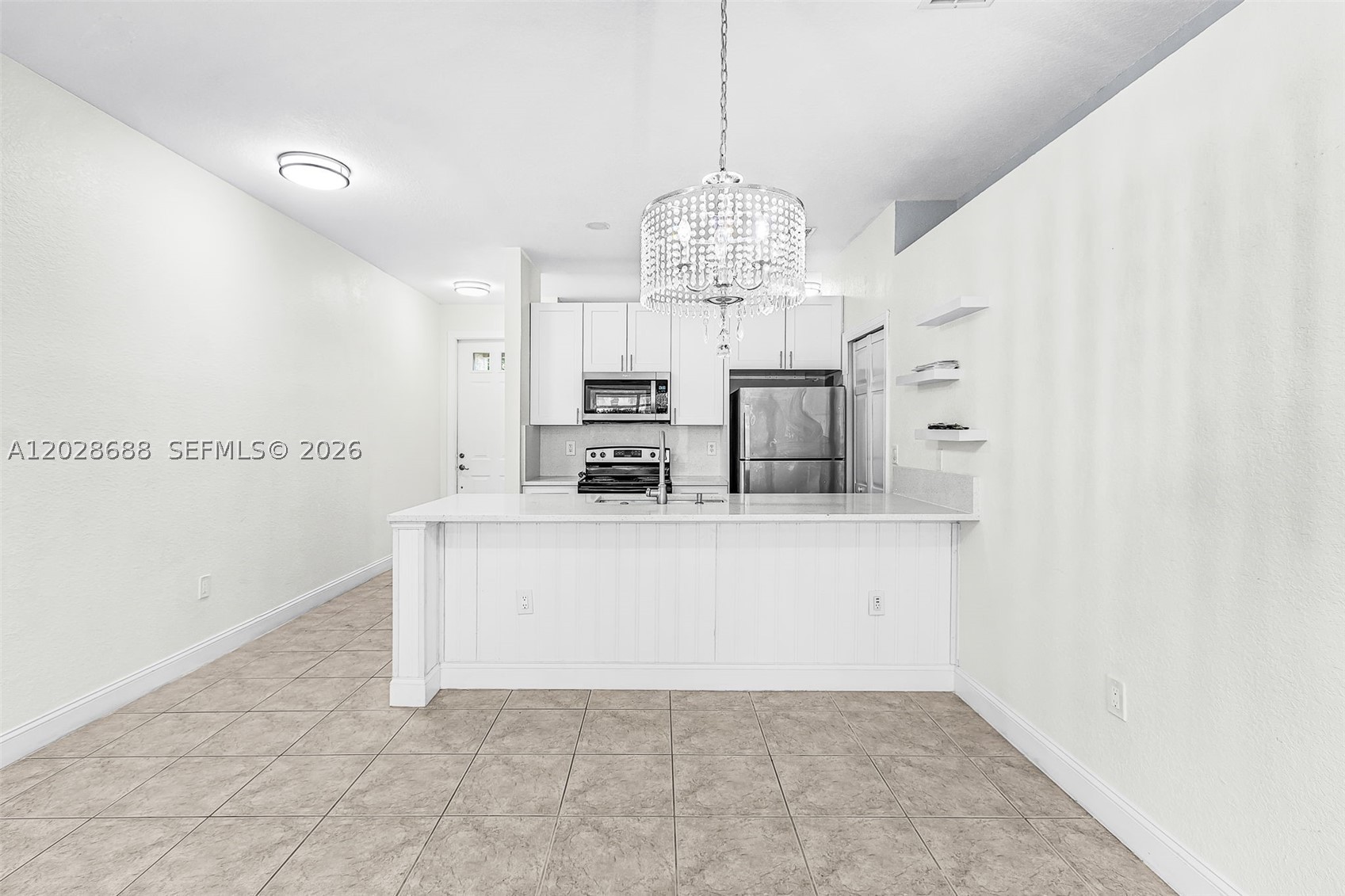 7542 Bristol Cir Property Photo 7