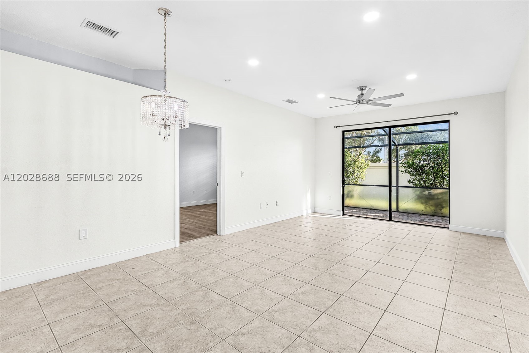 7542 Bristol Cir Property Photo 10