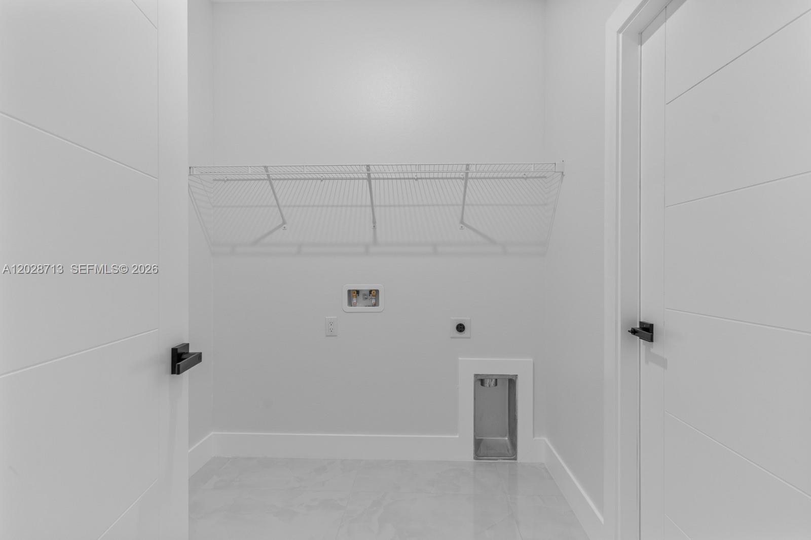 8210 N Elmer St, Property Photo 23