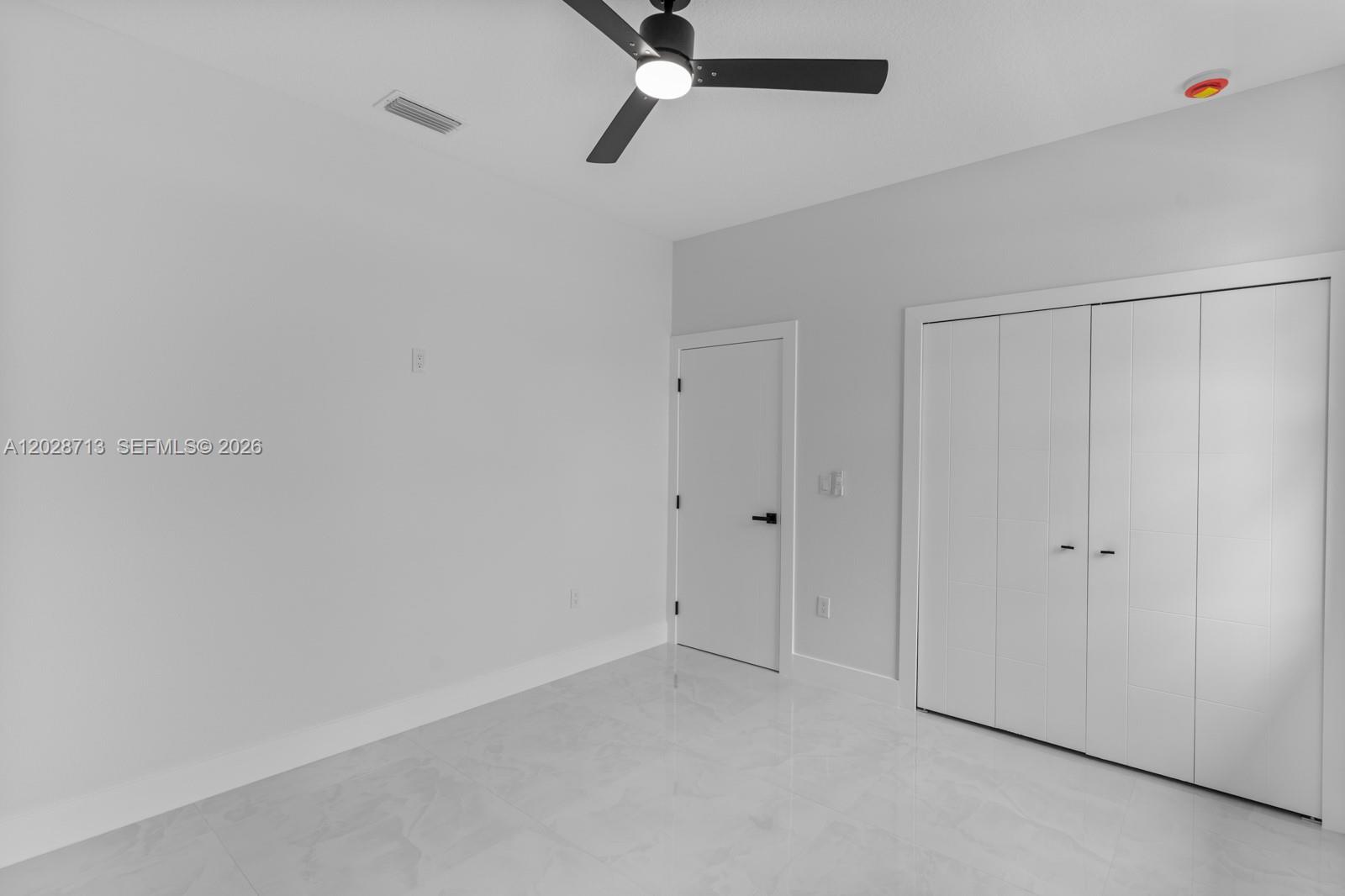 8210 N Elmer St, Property Photo 35