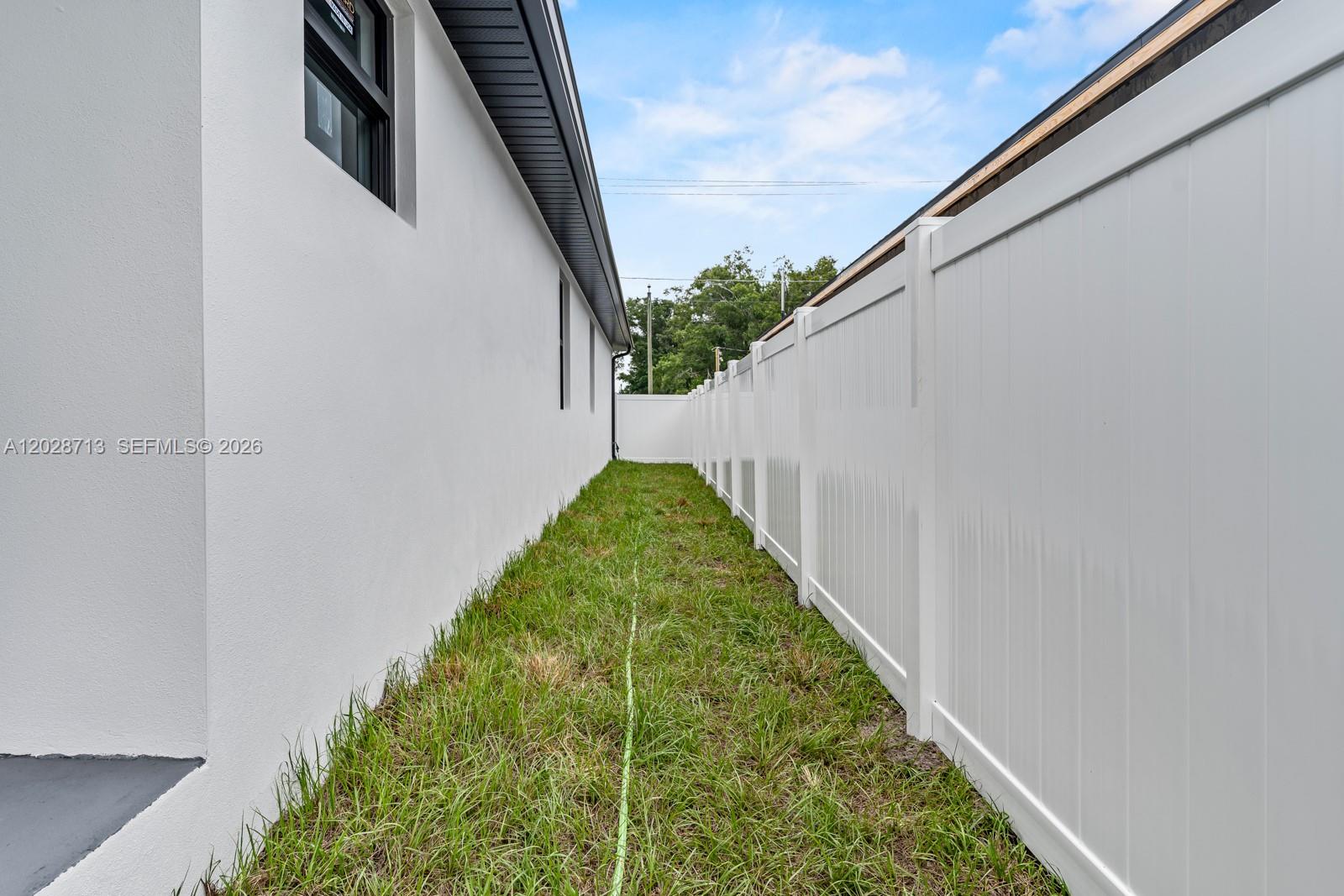 8210 N Elmer St, Property Photo 36