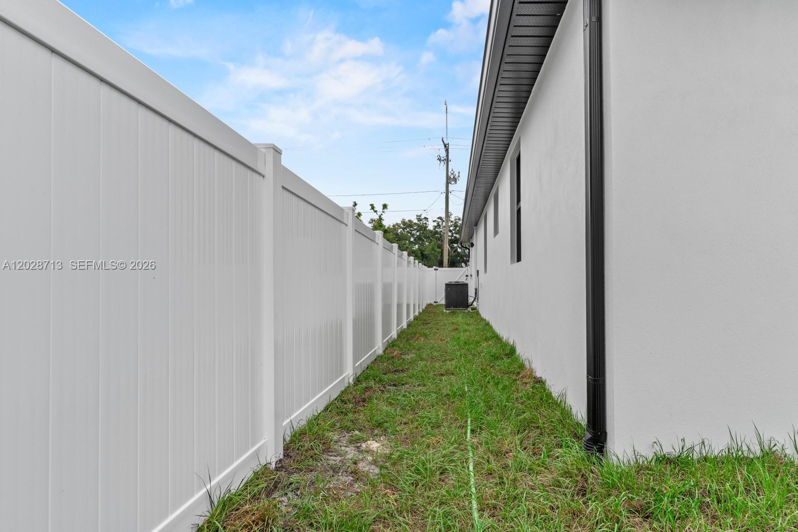 8210 N Elmer St, Property Photo 38