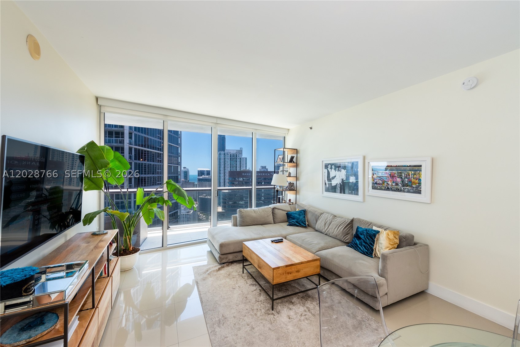 475 Brickell Ave 4213 Property Photo 1