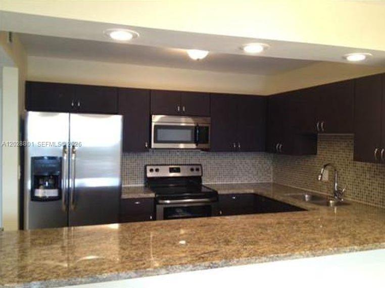 2500 Parkview Dr 307 Property Photo 1