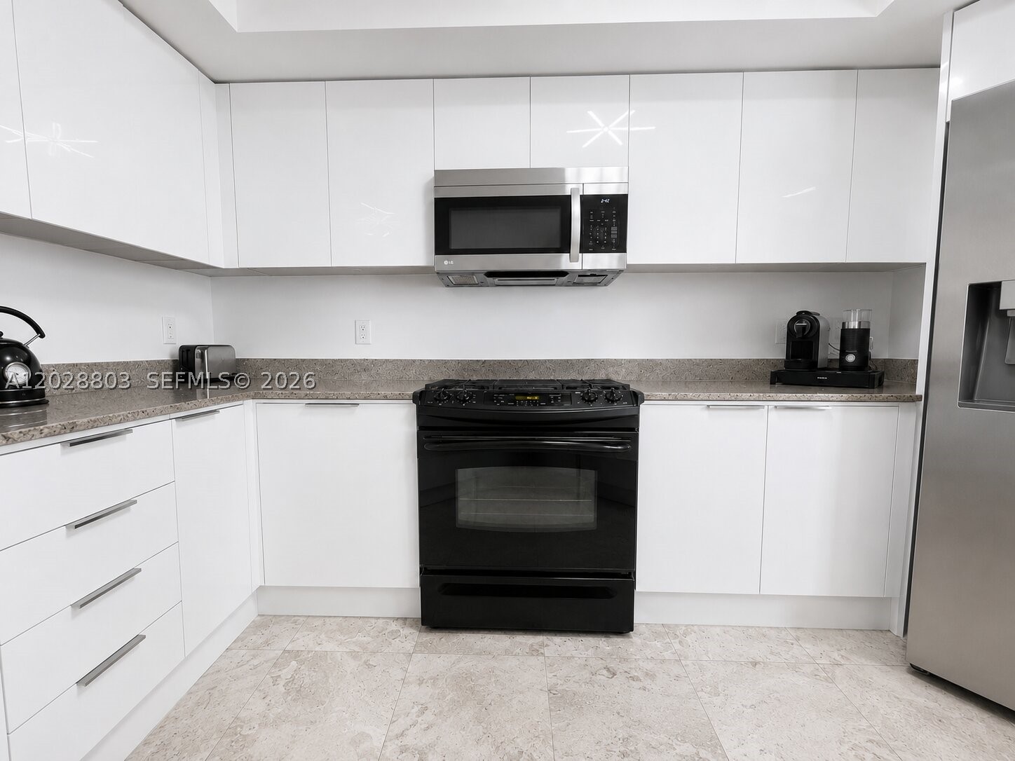 16699 Collins Ave 2301 Property Photo 8