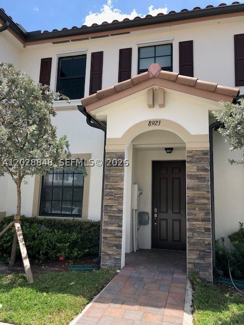 8923 W 35th Ave Property Photo 1