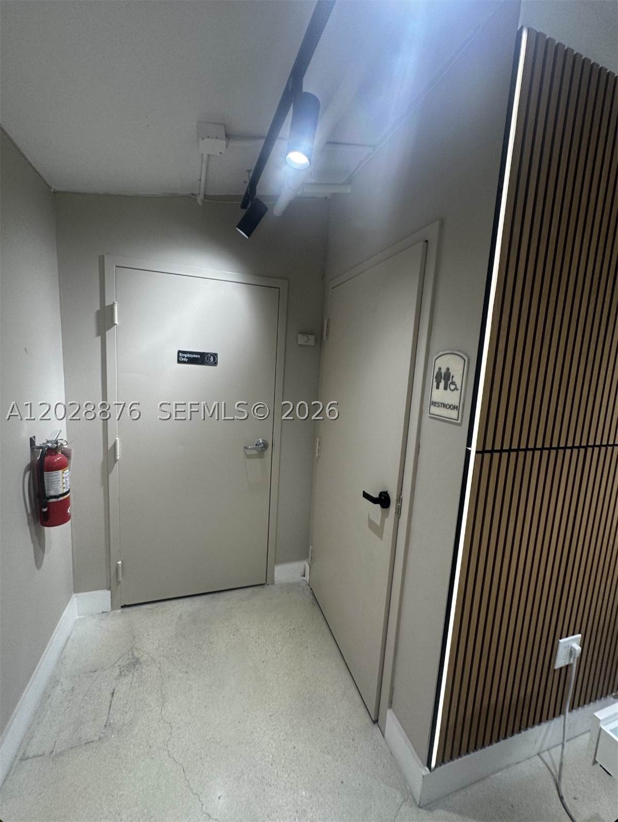 1627 Sw 37th Ave Cu-1 Property Photo 9