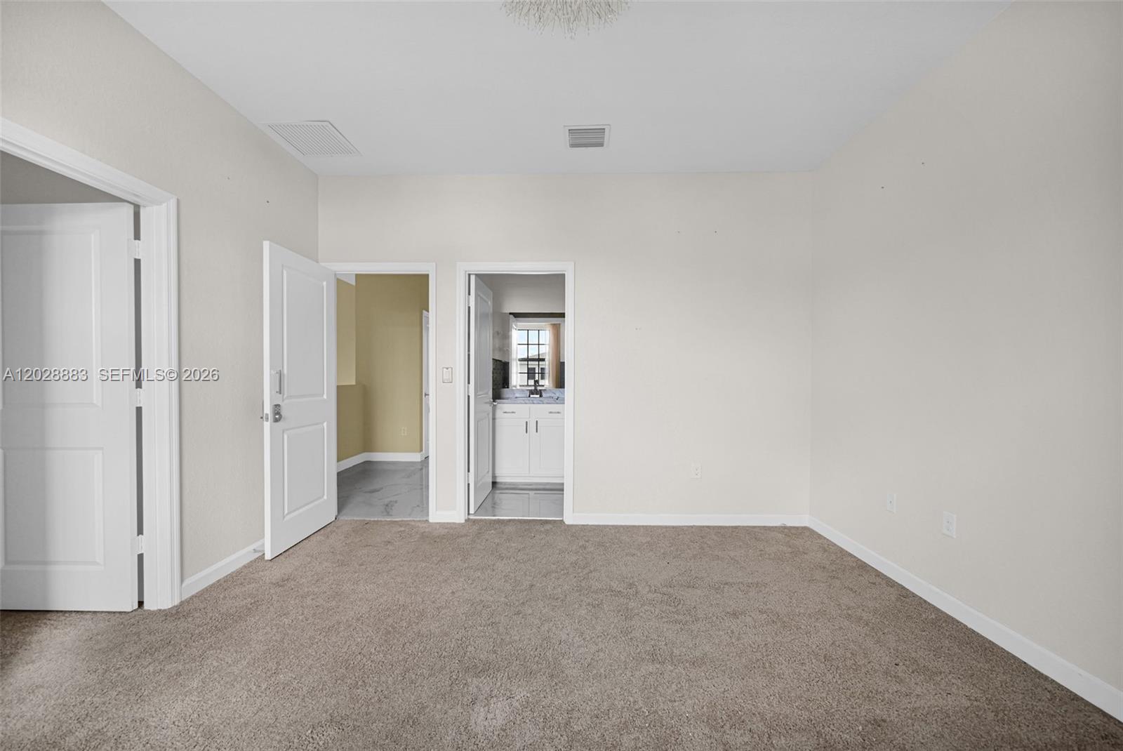 1130 Sw 6th Ct Property Photo 23