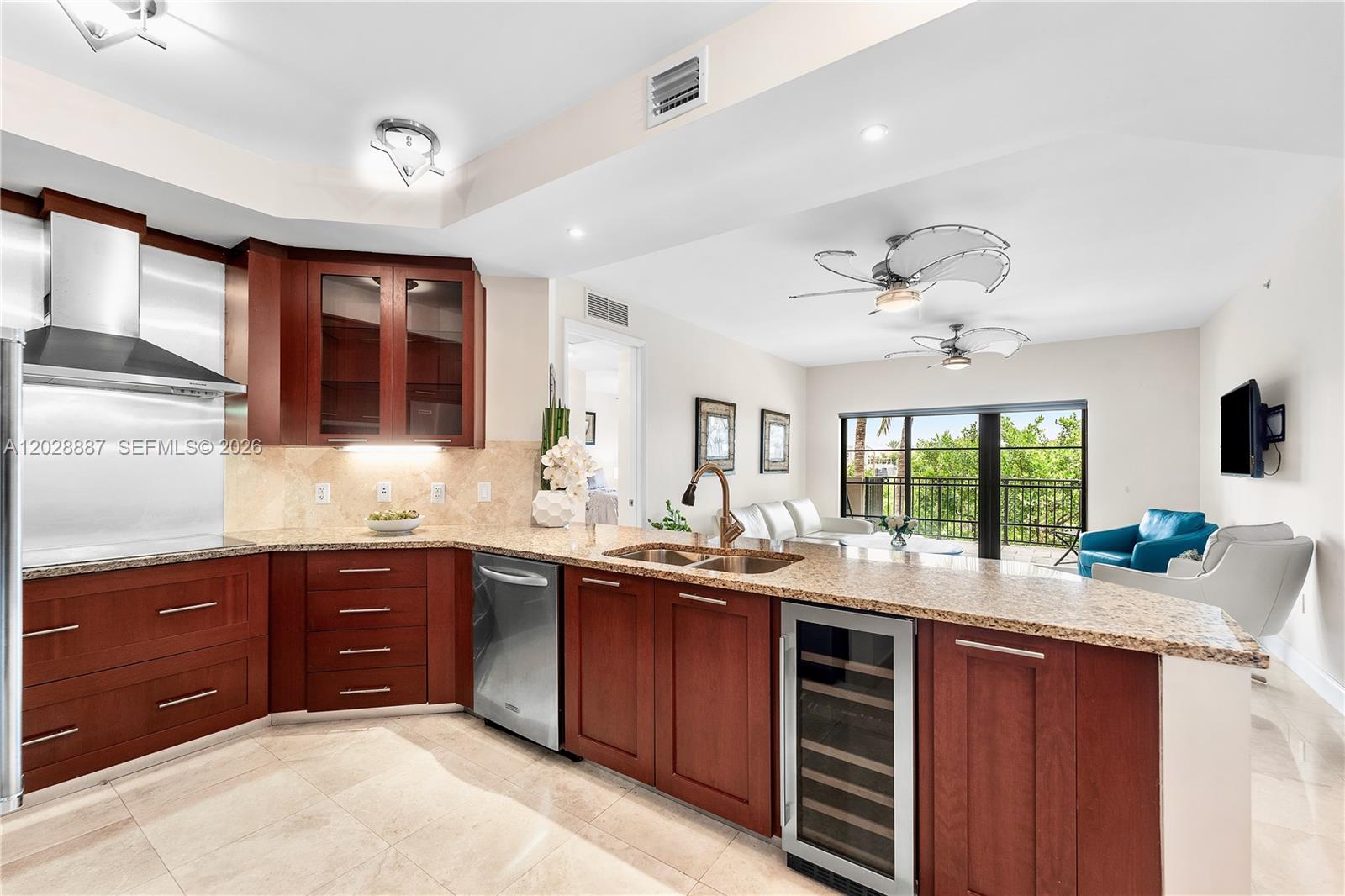 2501 N Ocean Blvd 452 Property Photo 5
