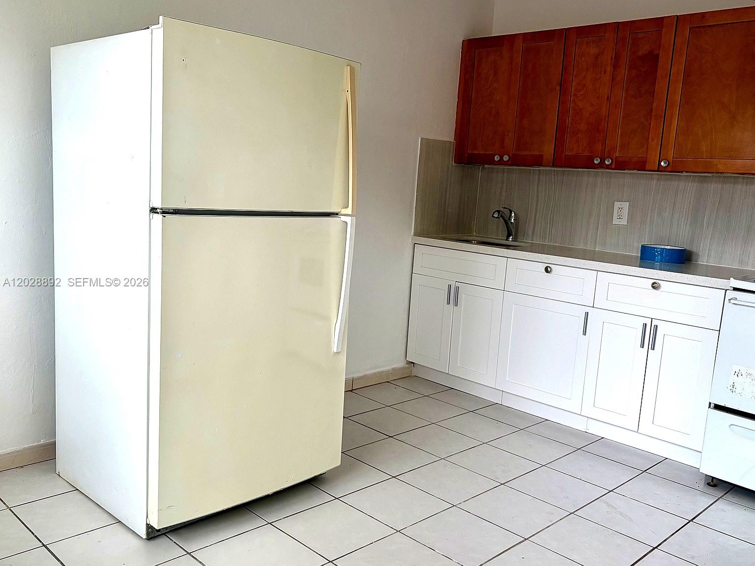 1629 Taft St 1-2 Property Photo 2
